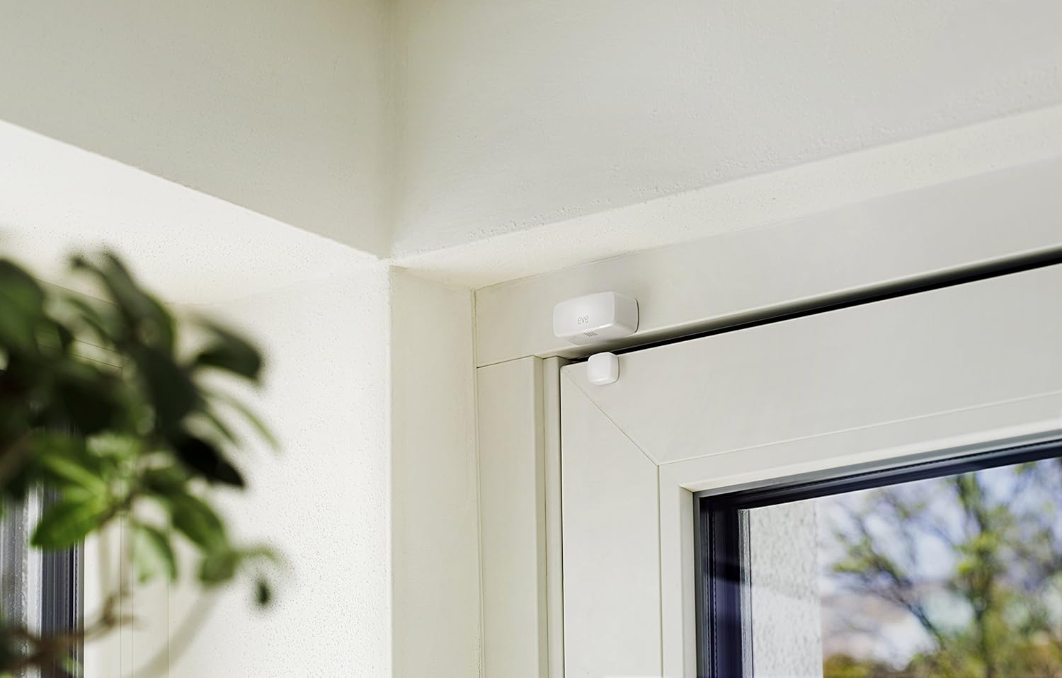 Eve Door & Window contact sensor
